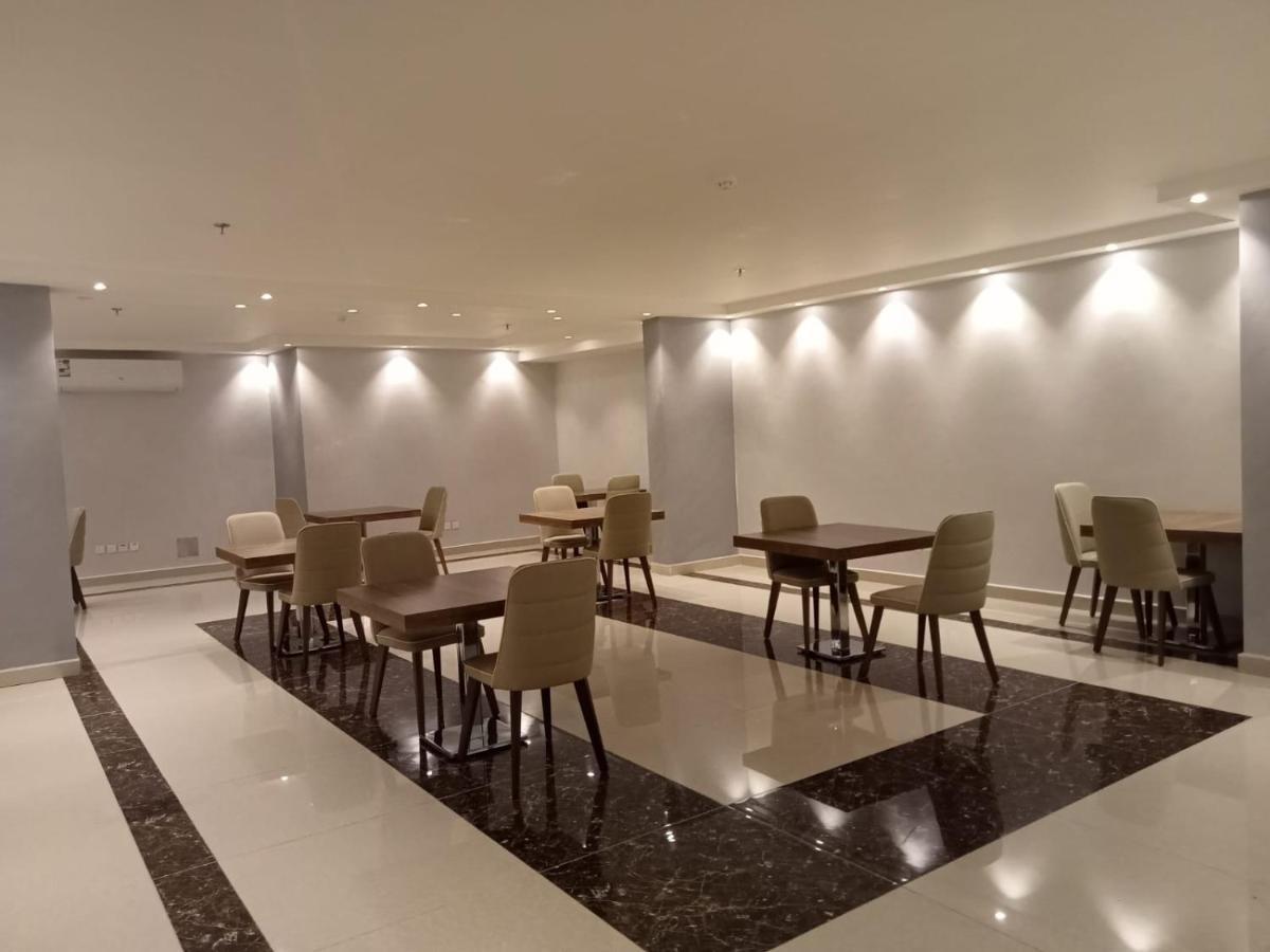 Y Platinum Hotel Medina Kültér fotó